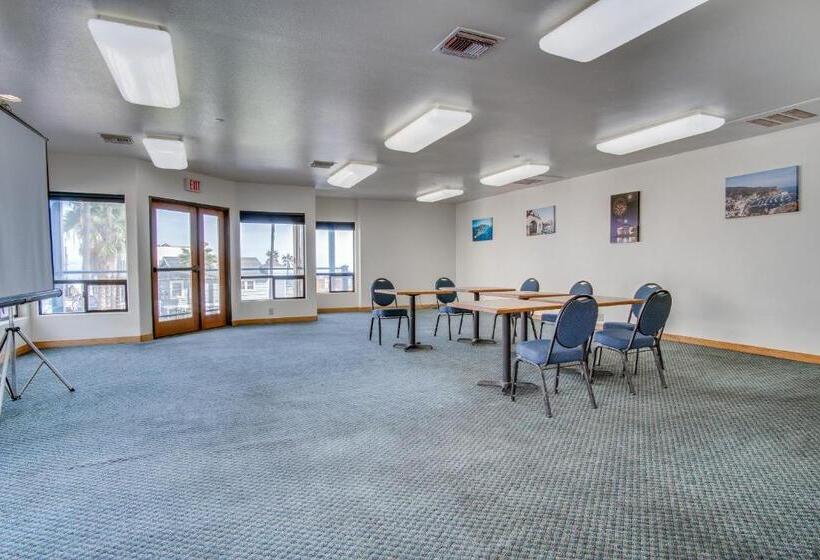 فندق Seaport Village Inn, Avalon