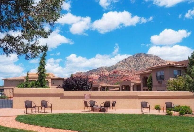 هتل Sedona Real Inn & Suites