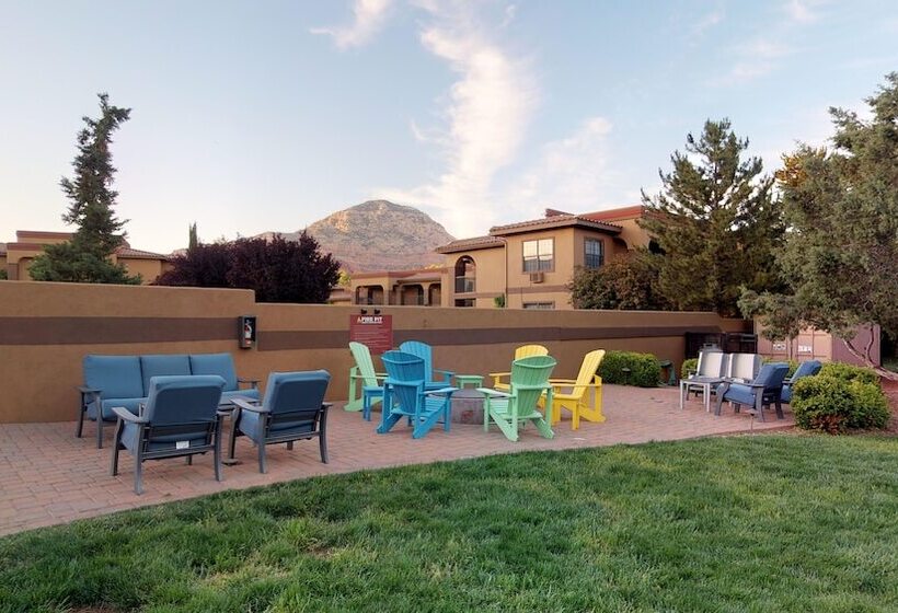 هتل Sedona Real Inn & Suites