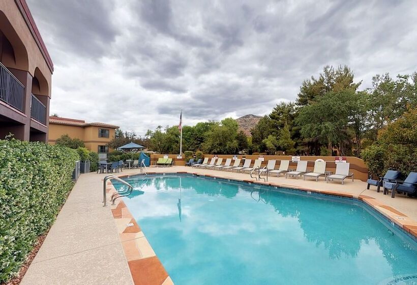 هتل Sedona Real Inn & Suites