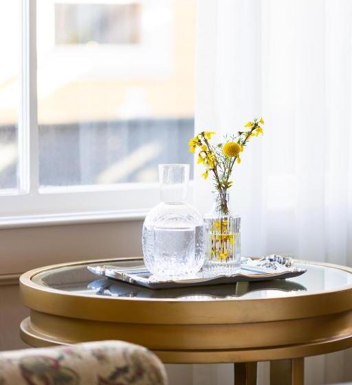 בית מלון כפרי Seven Gables Inn On Monterey Bay, A Kirkwood Collection