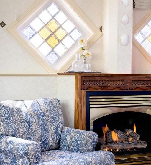 בית מלון כפרי Seven Gables Inn On Monterey Bay, A Kirkwood Collection