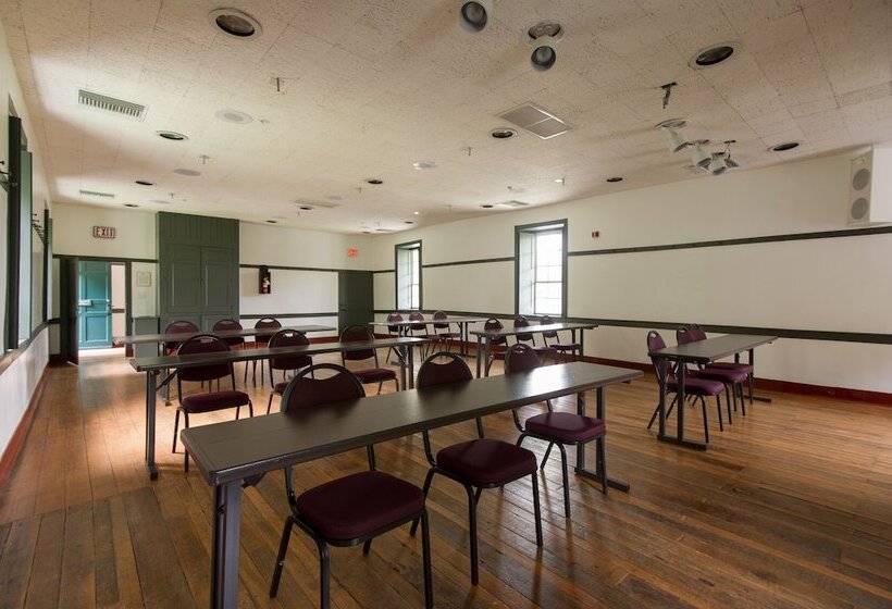 בית מלון כפרי Shaker Village Of Pleasant Hill