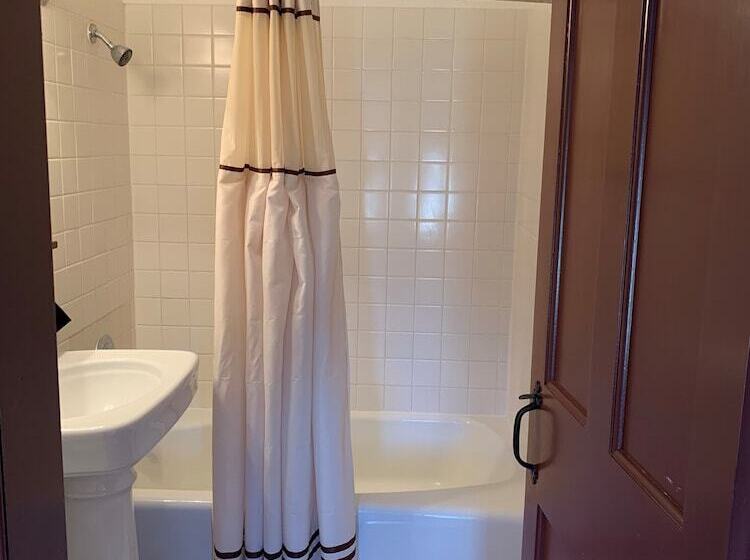 בית מלון כפרי Shaker Village Of Pleasant Hill