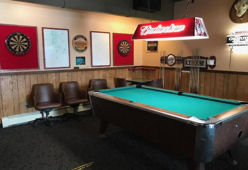 فندق Shelikof Lodge