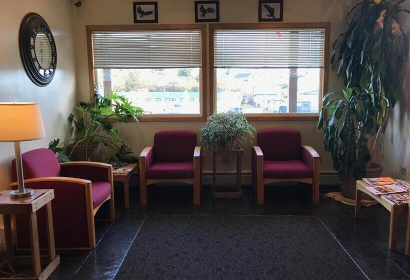 فندق Shelikof Lodge