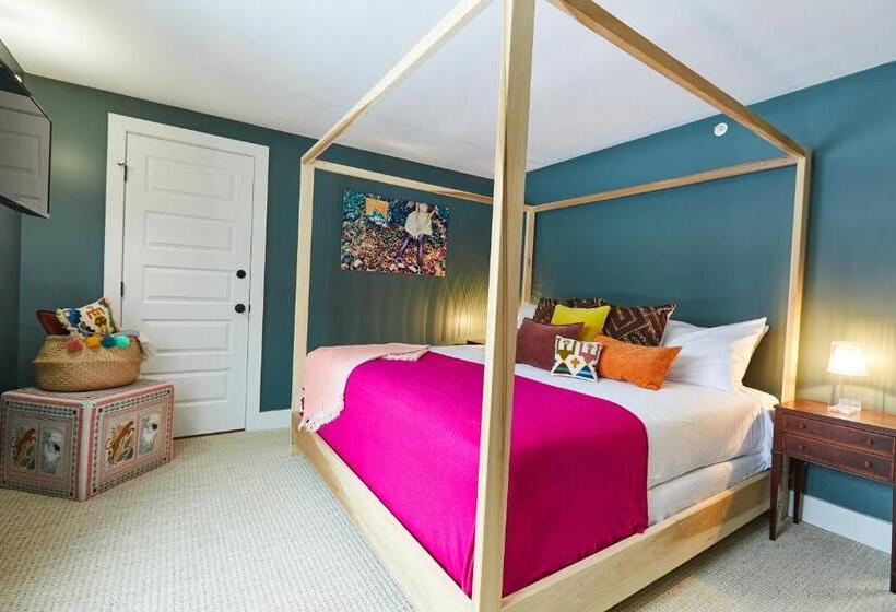 בית מלון כפרי Shelter Harbor Inn