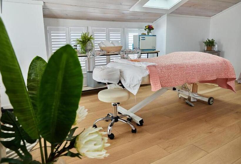 בית מלון כפרי Shelter Harbor Inn