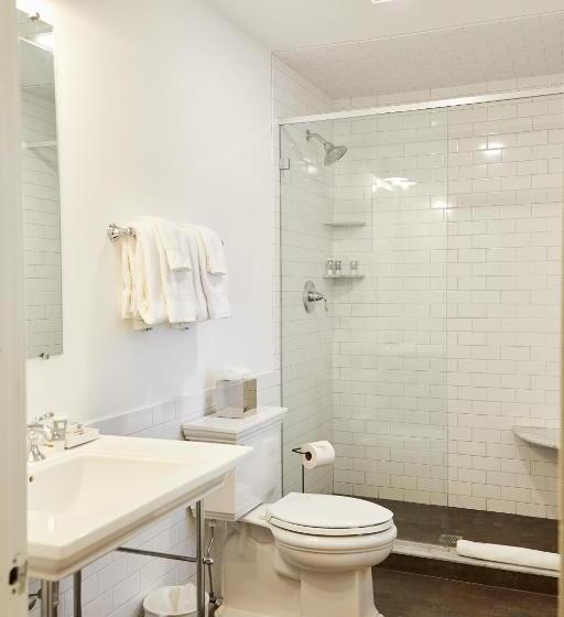 בית מלון כפרי Shelter Harbor Inn