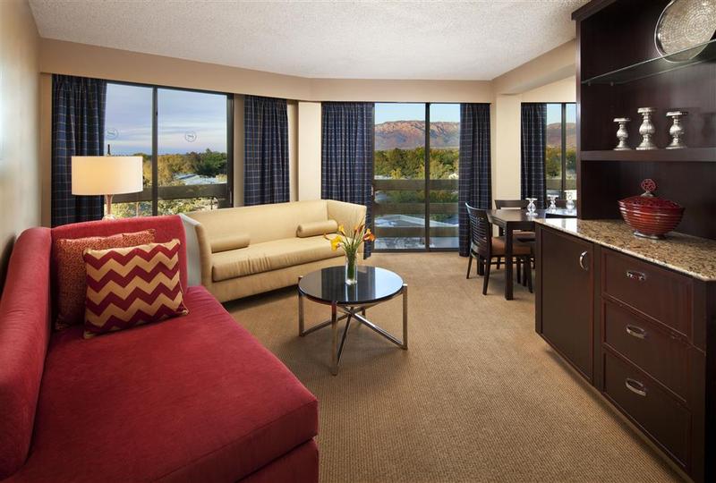 Отель Sheraton Albuquerque Uptown By Marriott