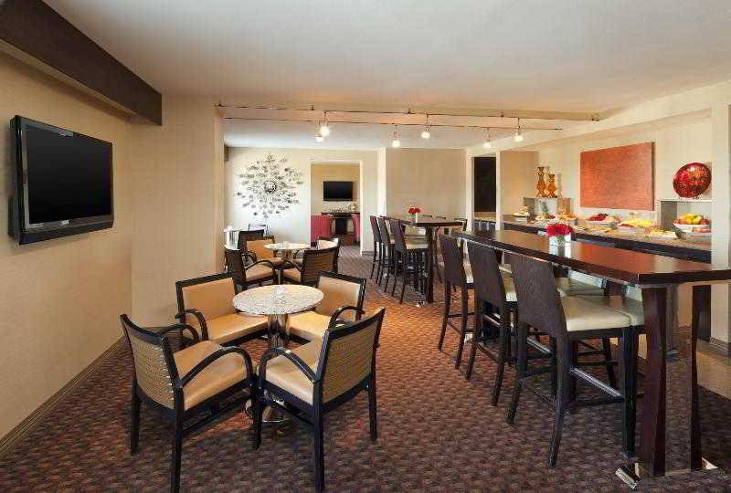 Отель Sheraton Albuquerque Uptown By Marriott