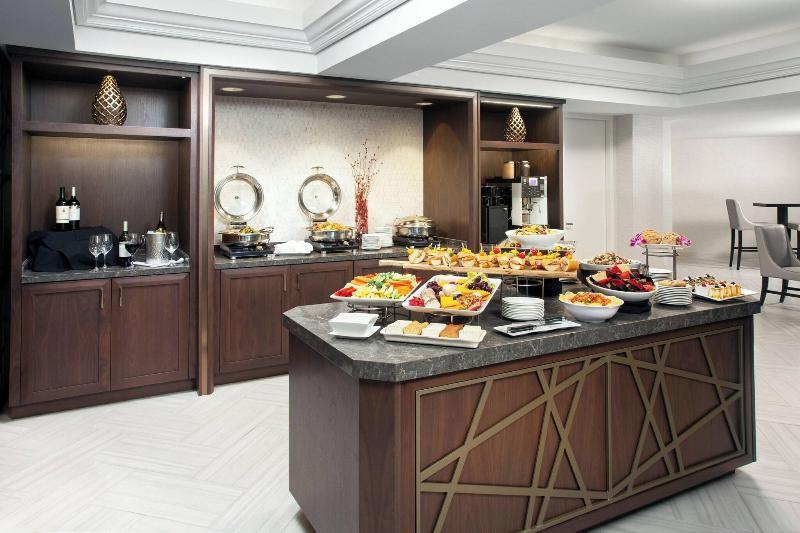 هتل Sheraton Gateway Los Angeles