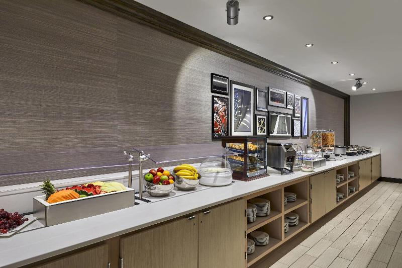 فندق Sheraton Milwaukee Brookfield