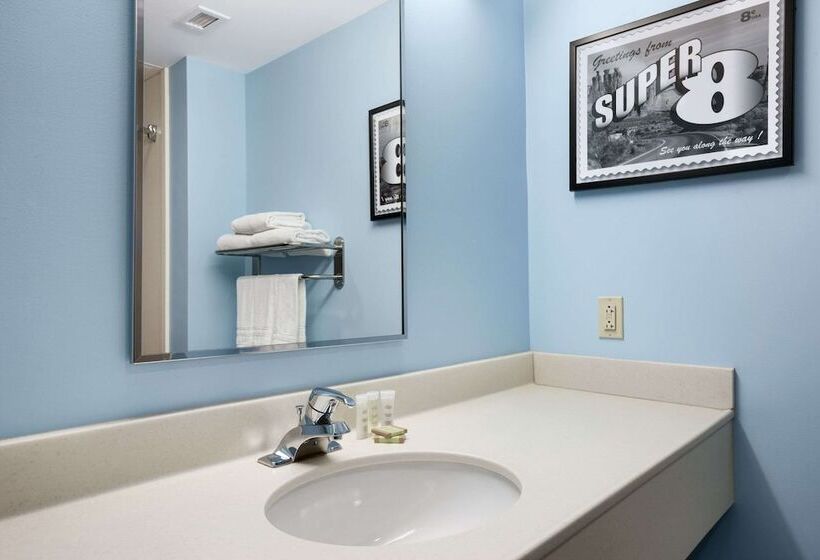 فندق Super 8 By Wyndham Pennsville/wilmington