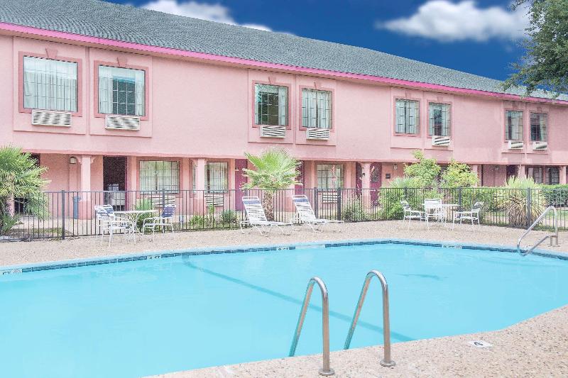 فندق Super 8 By Wyndham San Angelo