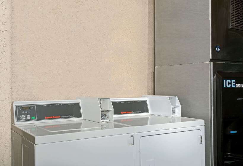 هتل Super 8 By Wyndham Tucson/grant Road Area Az