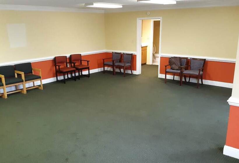 فندق Super Value Inn