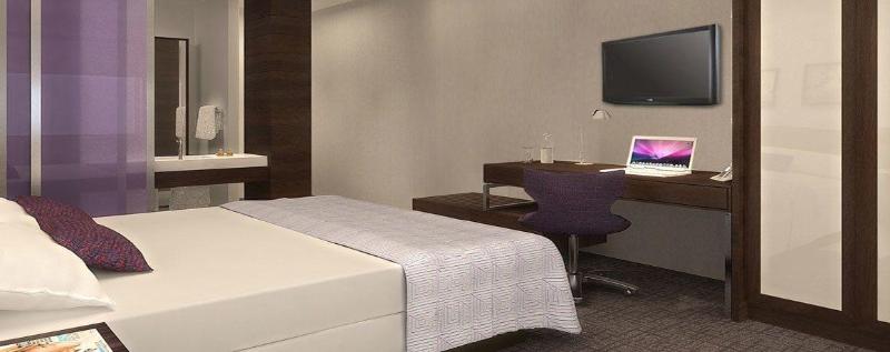 Отель The Royal Regency