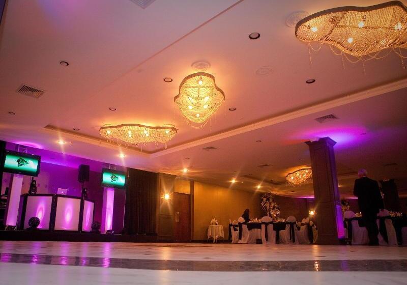 Отель The Royal Regency