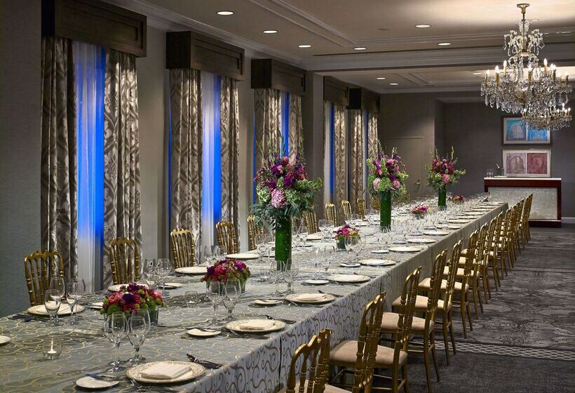 هتل The Royal Sonesta New Orleans