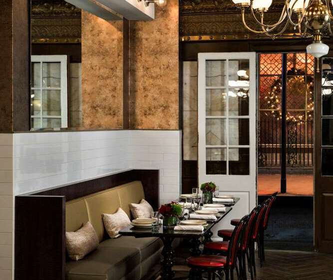 هتل The Royal Sonesta New Orleans