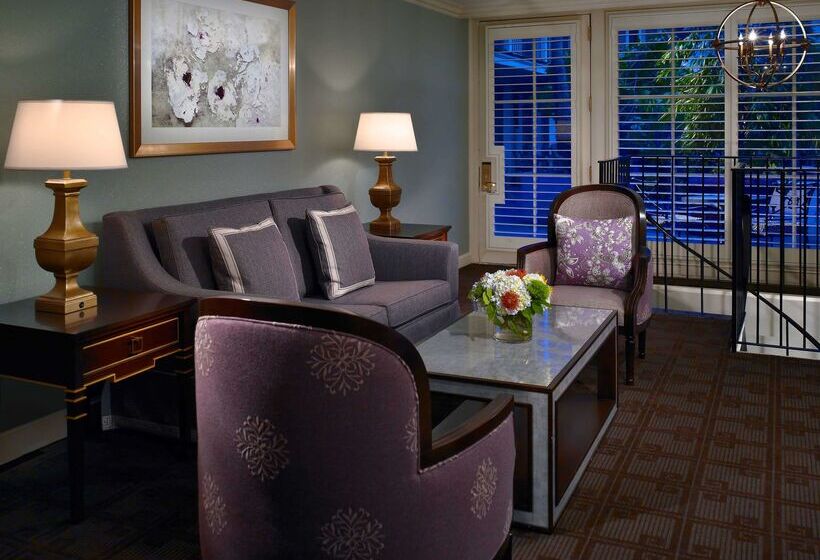 هتل The Royal Sonesta New Orleans