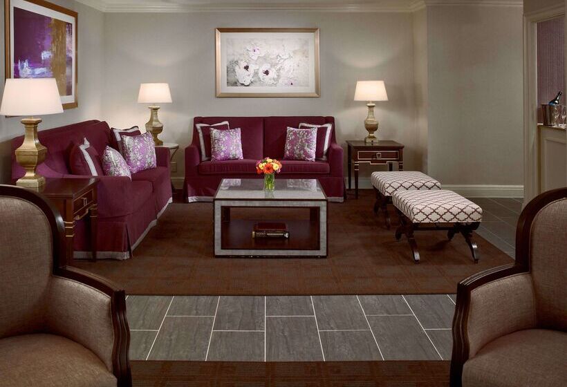 هتل The Royal Sonesta New Orleans