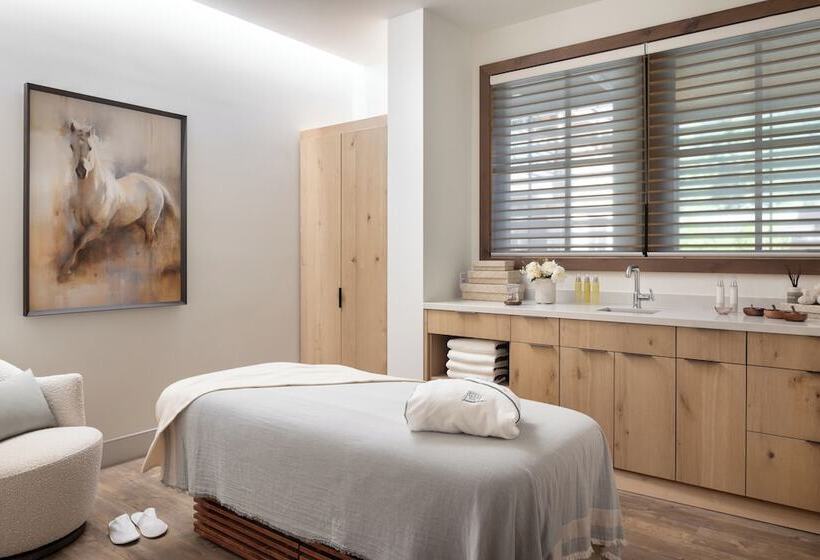 בית מלון כפרי The Rusty Parrot Lodge And Spa