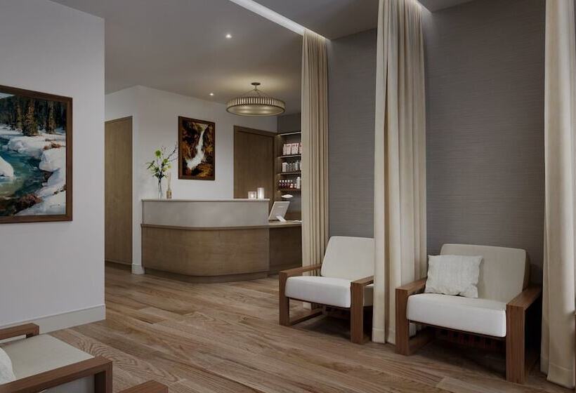 בית מלון כפרי The Rusty Parrot Lodge And Spa