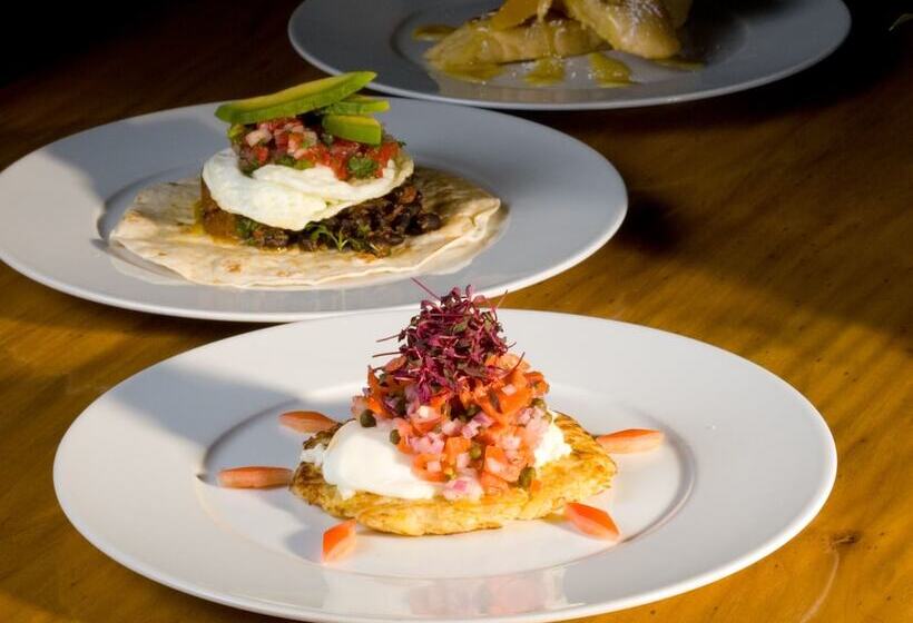 בית מלון כפרי The Rusty Parrot Lodge And Spa