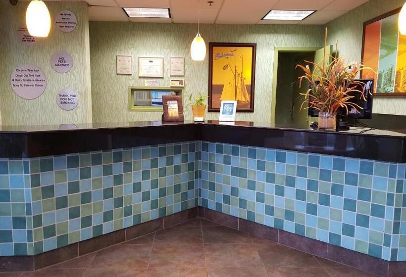 호텔 The Schooner Inn