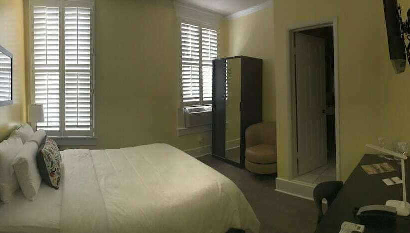 فندق The Sherman Inn