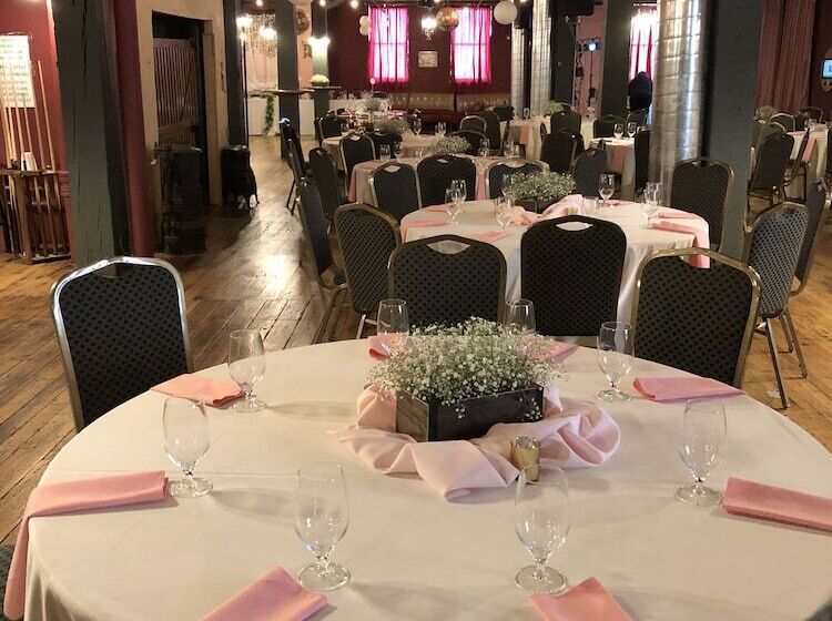 فندق The Sherman Inn