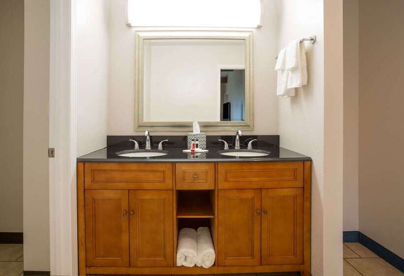 فندق Travelodge By Wyndham Wytheville