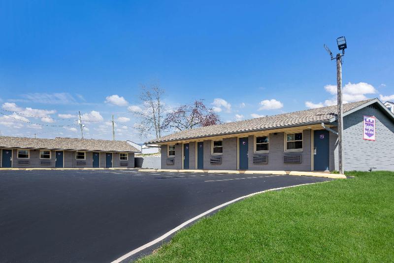 فندق على الطريق Knights Inn And Suites Salem