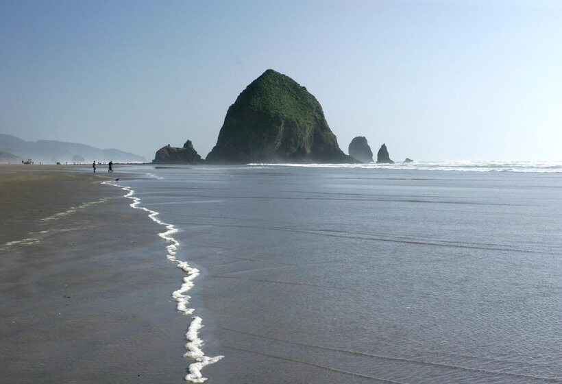 فندق على الطريق Schooner S Cove Inn