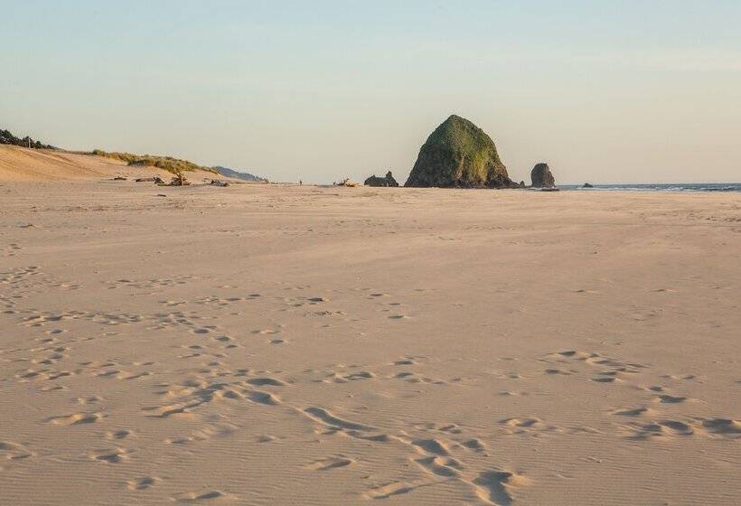 مُتل Schooner S Cove Inn