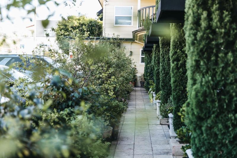 Мотель Laguna Cove