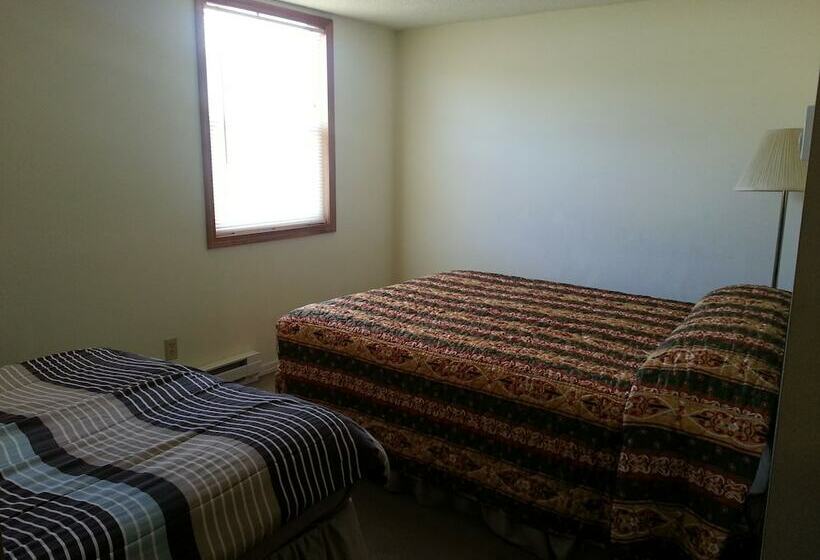 فندق على الطريق Shelton Inn