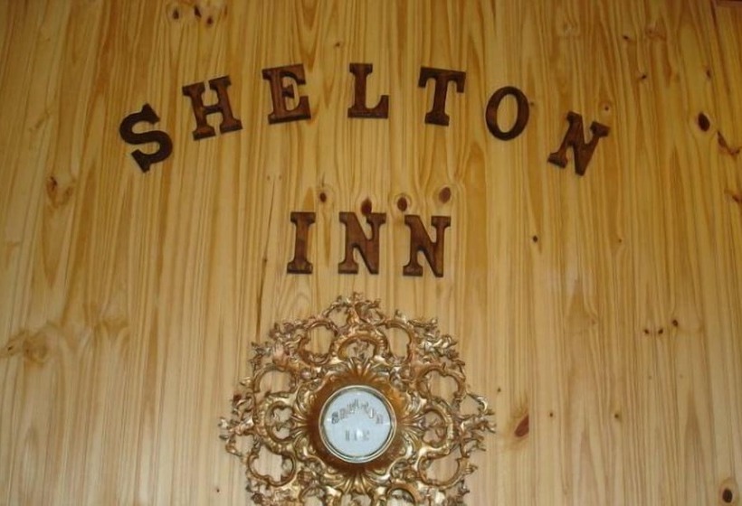 فندق على الطريق Shelton Inn
