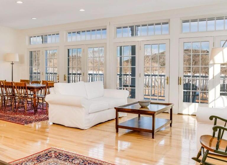 فندق على الطريق The Shire Woodstock