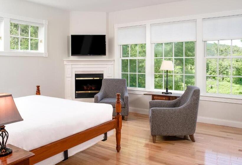 فندق على الطريق The Shire Woodstock