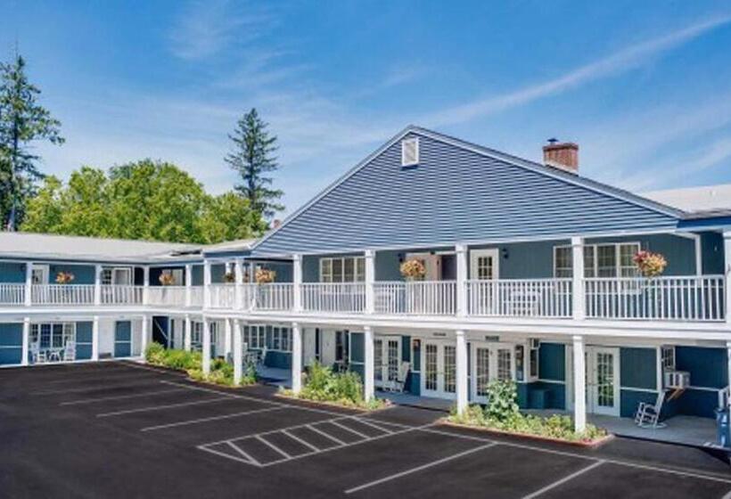 فندق على الطريق The Shire Woodstock