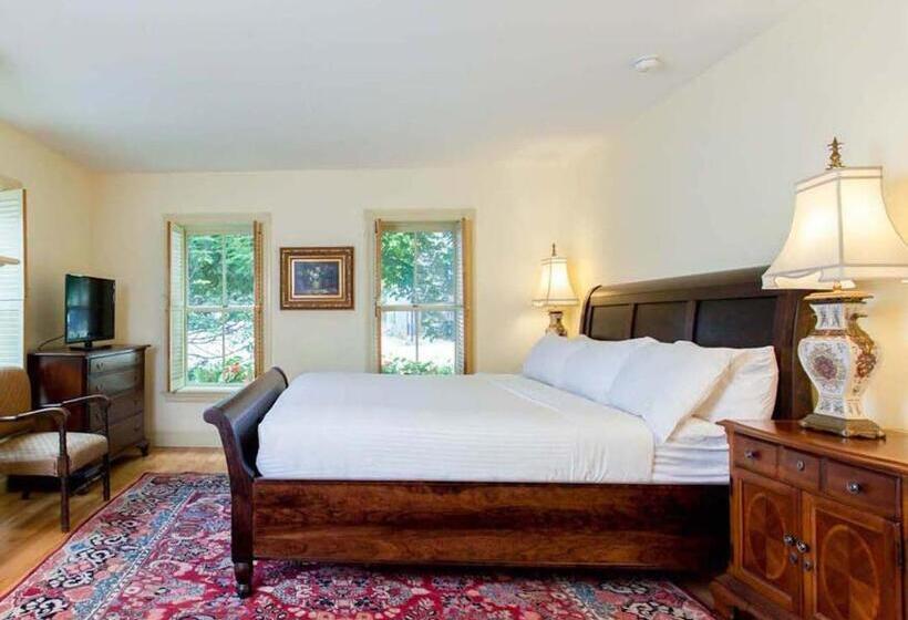 فندق على الطريق The Shire Woodstock