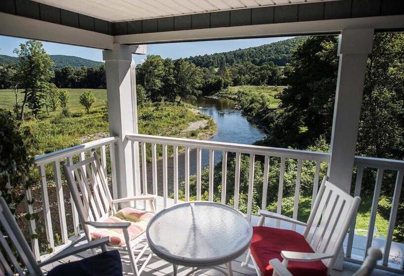 فندق على الطريق The Shire Woodstock