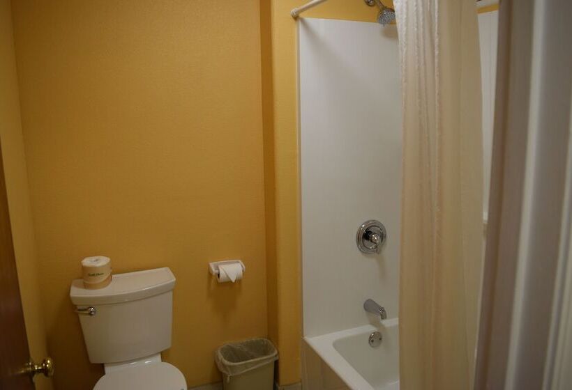 Royal Victorian Motel