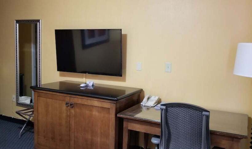 Royal Victorian Motel