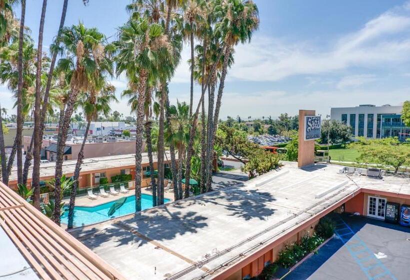 Saga Motor Hotel Pasadena