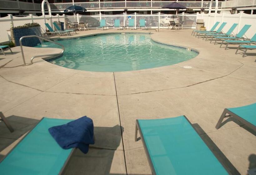 Sands By The Sea Motel