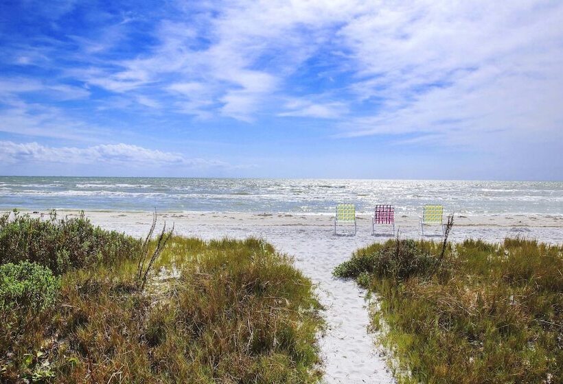 Sanibel Arms West Condominiums